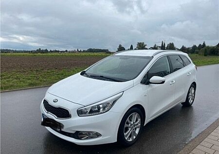 Kia Cee'd / Ceed 1.6 CRDi DCT Platinum Edition S...