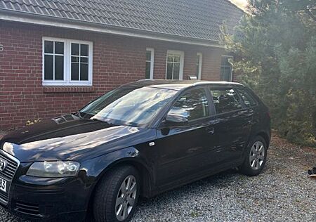 Audi A3 1.6 Ambiente Sportback Ambiente
