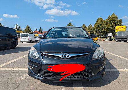Hyundai i30 blue 1.4 Classic Classic