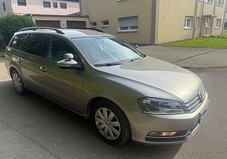 VW Passat Variant Volkswagen 2.0 TDI DSG Comfortl BMT 81000 km