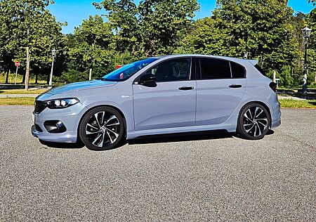 Fiat Tipo 1.4 T-Jet SPORT Vollausstattung