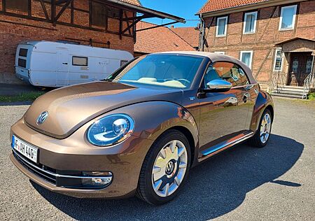 VW Beetle Volkswagen 1.4 TSI 70's Cabriolet 70's