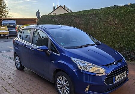 Ford B-Max Titanium Line m. Behindertenumbau