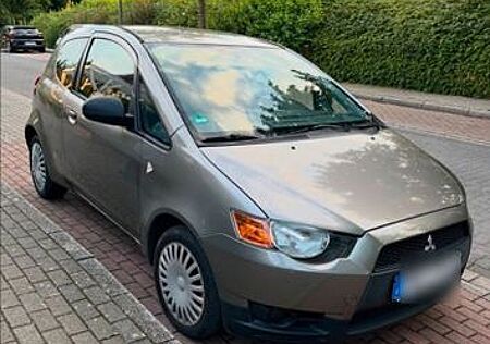Mitsubishi Colt 1.1 -
