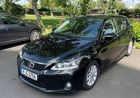 Lexus CT 200h