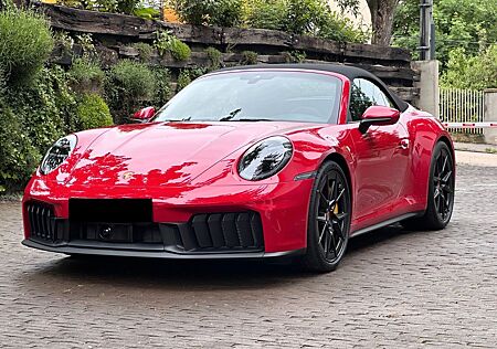 Porsche 911 Urmodell 911 4 GTS / KERAMIC / LIFT / SBELÜFT / KEYLESS
