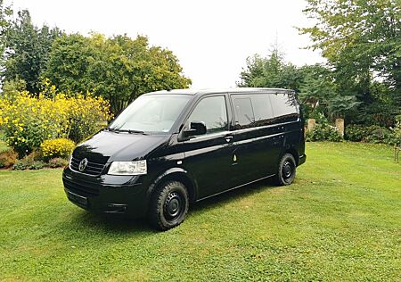 VW T5 Caravelle Volkswagen / Transporter/Bulli
