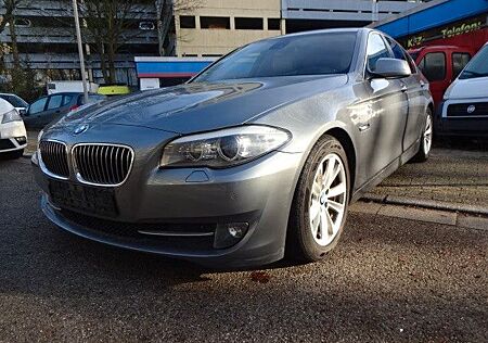 BMW 523i HeadApp,Xenon,Navigation,Leder,Klima.Tempom