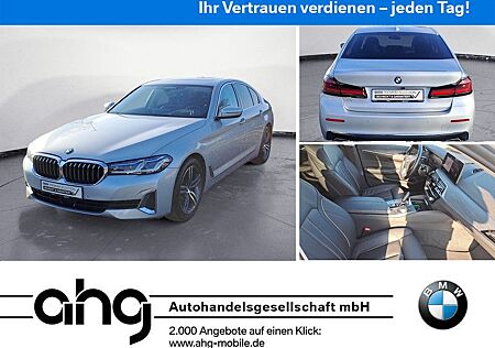 BMW 520d xDrive Luxury Line Glasdach Head-Up Laserli