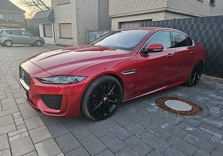 Jaguar XE P250 R-DYNAMIC HSE R-DYNAMIC HSE