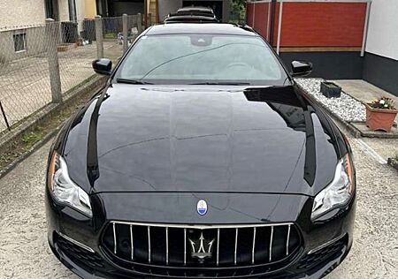 Maserati Quattroporte 3.0 V6 GranLusso S Q4 Automatik...