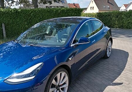 Tesla Model 3 Performance - Allradantrieb mit Dual...