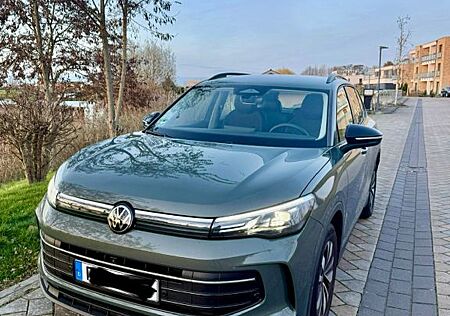 VW Tiguan Volkswagen 1.5 eHybrid OPF DSG Life - Goal