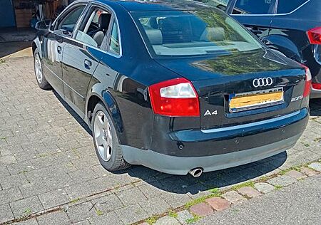 Audi A4 2.0 FSI -