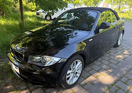 BMW 118i Cabrio - sehr gepflegt, seltene Farbkombi