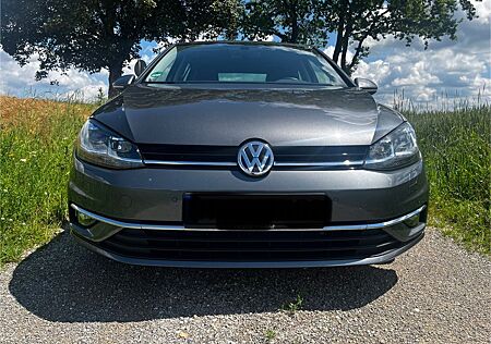 VW Golf Volkswagen 2.0 TDI SCR DSG Highline ACC AHK