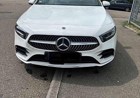 Mercedes-Benz A 250 Benziner/Hybrid Amg Line