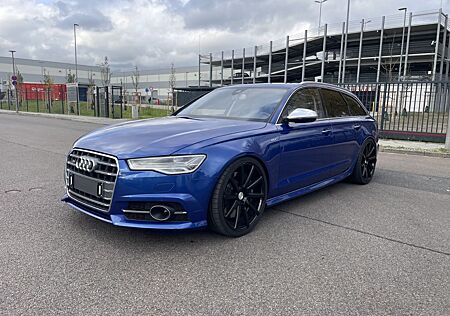 Audi S6 Avant 4.0 TFSI quattro*PANO*CARBON*MATRIX*SSITZE