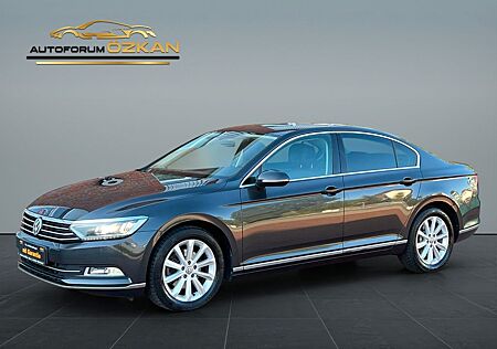 VW Passat Volkswagen 1.4 TSI Lim. Highline BMT DSG ACC Massage