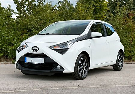 Toyota Aygo (X) Aygo -play club