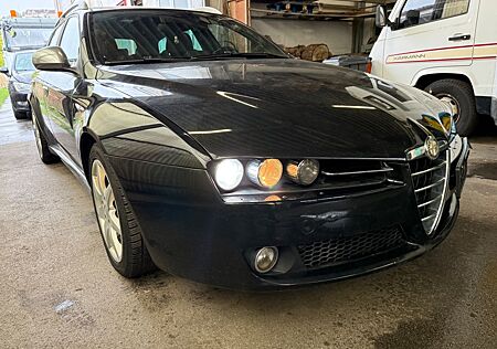 Alfa Romeo 159 gebraucht kaufen Alfa Romeo 159 Sportwagon 1.9diesel|Klima|Xenon|Tempomat