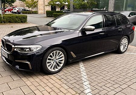 BMW M550d xDrive Touring Top