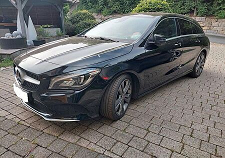 Mercedes-Benz CLA 220 Shooting Brake CLA 220 d 4MATIC DCT ...