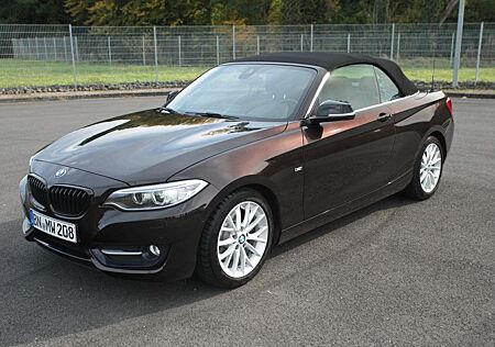 BMW 220i Cabrio Sport - AHK, M-Lenkrd, Keyless