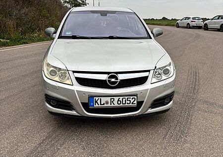 Opel Signum 2.2 DTI opc line