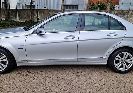 Mercedes-Benz C 250 C -Klasse Lim. CGI BlueEfficiency