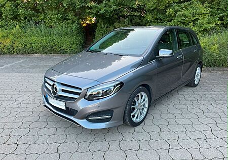 Mercedes-Benz B 200 B200*Urban*Automatik*sehr gepflegt*Navi*LED*RFK