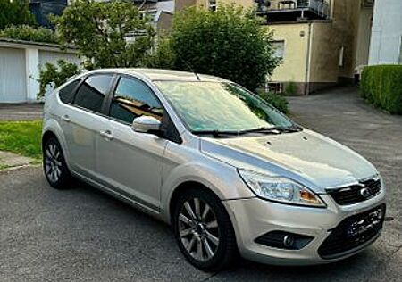 Ford Focus 1,6 Silver Magic Silver Magic