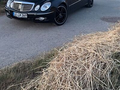 Mercedes-Benz E 280
