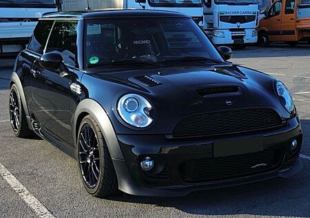 Mini John Cooper Works Recaro KW Clubsport Garage