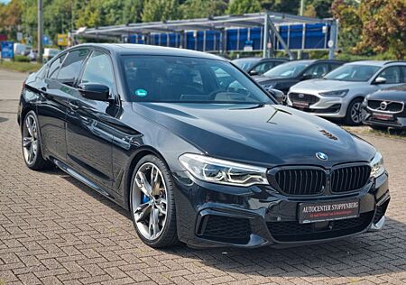 BMW M550 i xDrive/Schiebedach/Massage/Leder/Sitzlüft