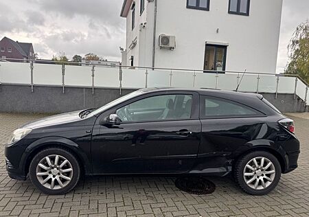 Opel Astra H GTC Navi