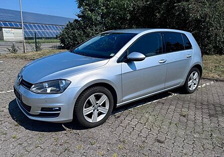 VW Golf Volkswagen VII Lim. Comfortline BMT