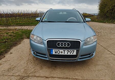 Audi A4 2.0 Avant -Liquidblau