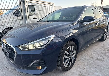 Hyundai i30 cw Premium+ Automatik*80TKM*