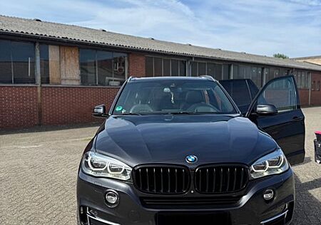 BMW X5 xDrive4 7-Sitzer ,Panaroma Dach , Head up Dis