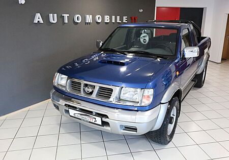 Nissan Navara Pickup 2.5 TD King Cab 4x4,Klimaaut,AHK,TüvNeu,