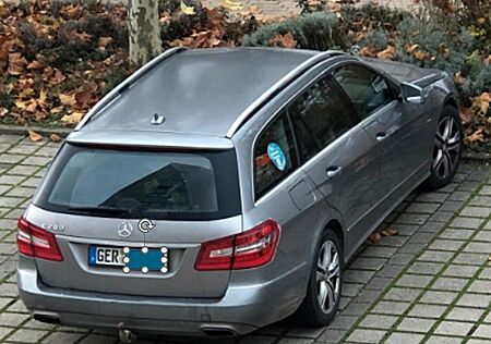 Mercedes-Benz E 200 T BlueEFFICIENCY AVANTGARDE AVANTGARDE