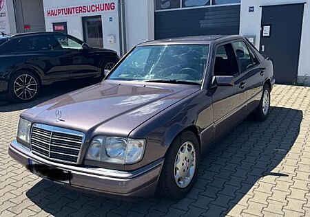 Mercedes-Benz E 250 DIESEL Klima TÜV NEU H-Zulassung