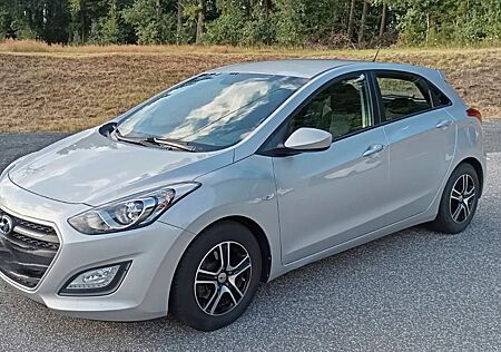 Hyundai i30 blue 1.4 Classic Classic