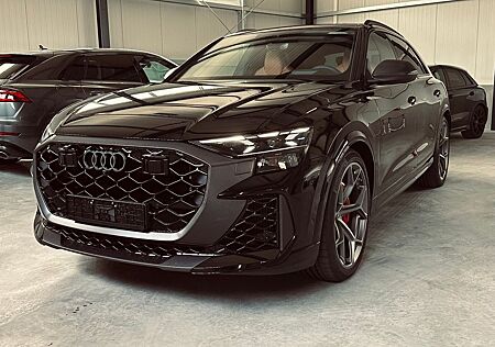Audi RS Q8 RSQ8 SUV performance 4.0 TFSI qu. COGNAC/CARBON