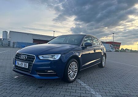 Audi A3 1.4 TFSI Ambiente Sportback Navi Kamera Pano