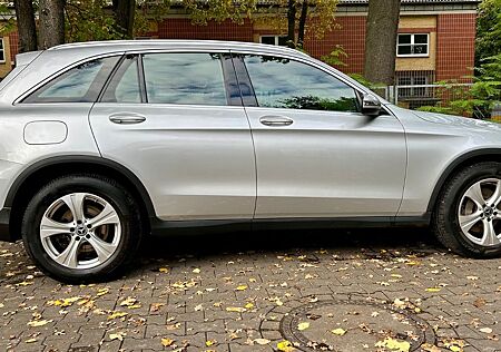 Mercedes-Benz GLC 250 4MATIC Autom. -