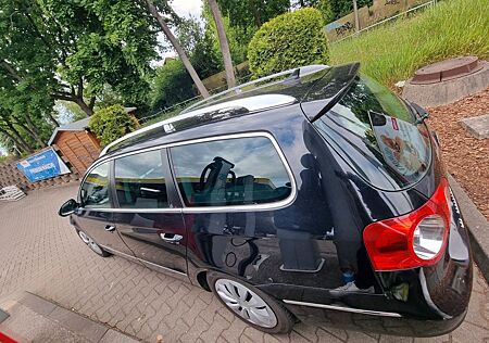 VW Passat Variant Volkswagen 2.0 TDI DPF DSG 125kW Highlin...