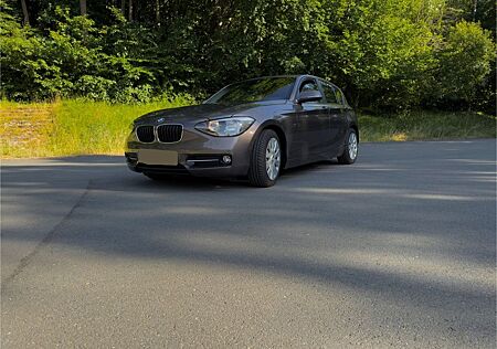 BMW 116i Sport Line Sport Line