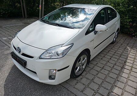 Toyota Prius Life STANDHEIZUNG/ALU/TEMPOMAT/PDC/KLIMAAU